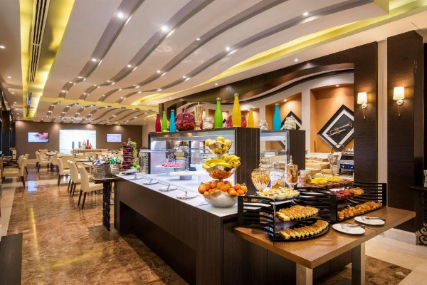 Golden Tulip Doha Hotel image 7